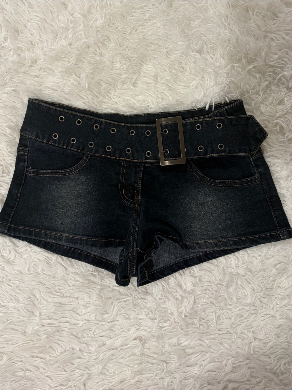 Edikted Micro Denim Belted Women's Jean Shorts